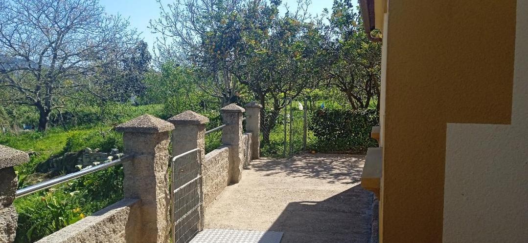 Casita Con Terreno A 10 Minutos Del Centro De Vigo Villa Moana Luaran gambar